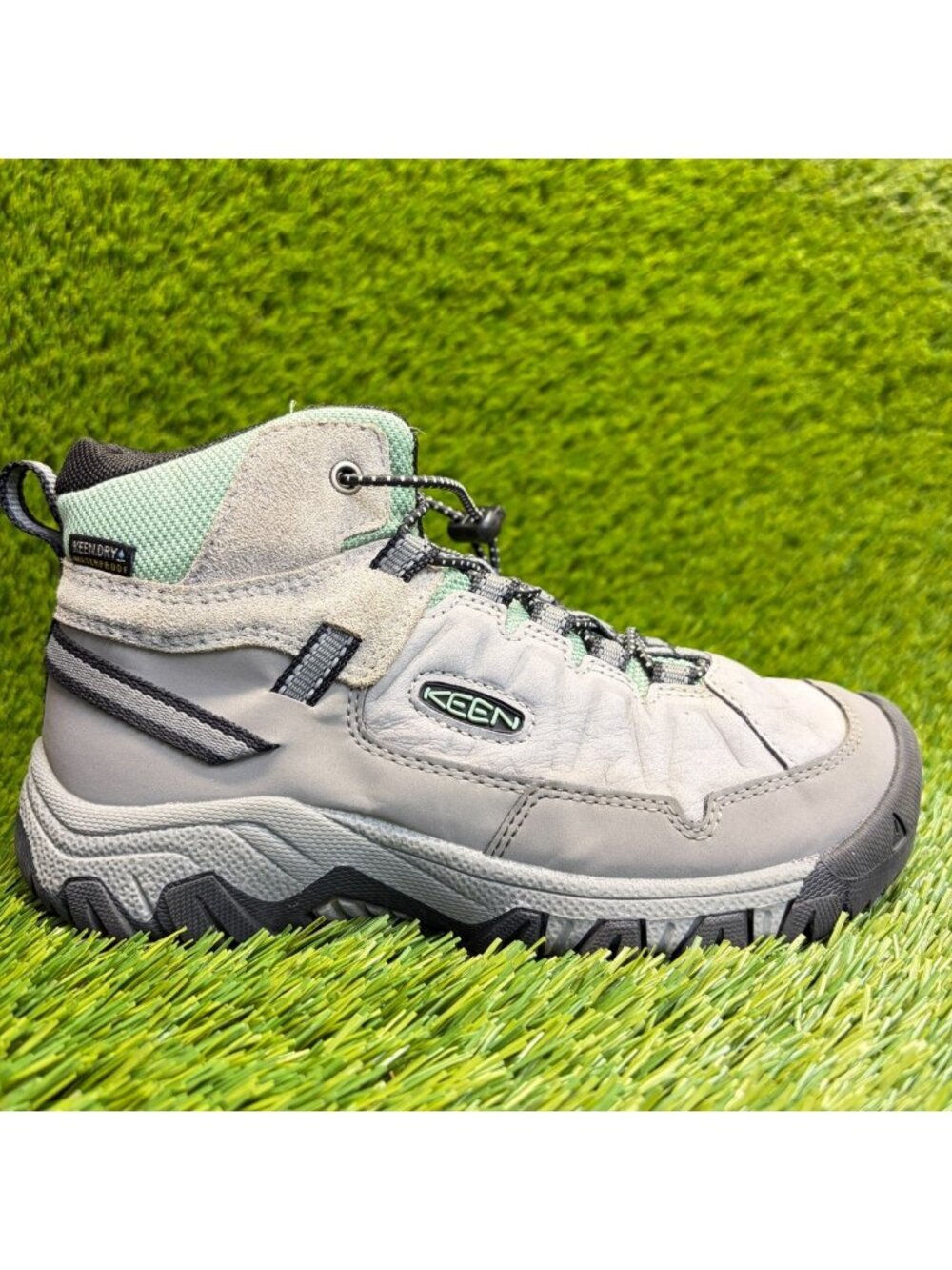 Keen Targhee IV Mid Boys Size 1Y Gray Outdoor Waterproof Lace Up Hiking Boots
